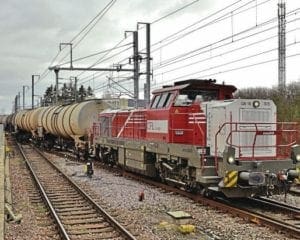 CFL Cargo 'Luxembourg' has taken delivery of it's new Vossloh Class DE18 300 locomotives destined to replace all of it's lower powered Vossloh G1206 B-B Class 1500's. On January 4th 2019, DE18 305 is seen shunting full tanks into the Q8 fuel terminal at Bertrange, Luxembourg.