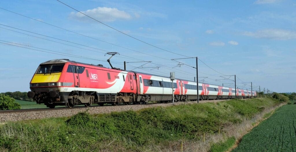 LNER Class 91 No. 91102 passes Frinkley Lane. Grantham with a King's Cross-Leeds train on May 23, 2019. CHRIS MILNER