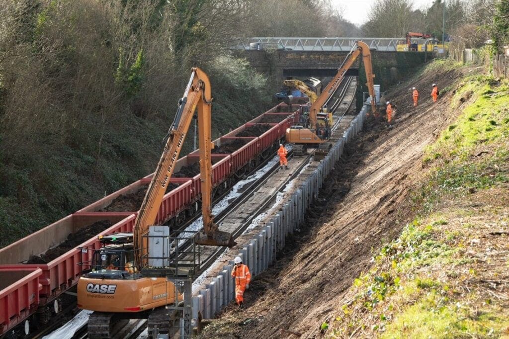 Network Rail urges passengers to plan ahead over August Bank Holiday weekend