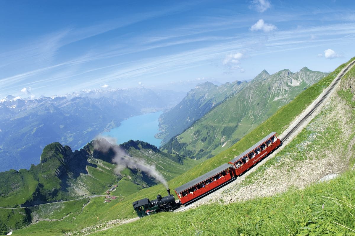 Schotte, Schottland, die Schweiz und Sri Lanka – schließen Sie sich der Railway Touring Company an
